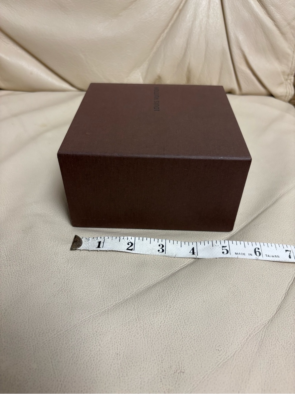 EMPTY LOUIS VUITTON Brown Pull Out Gift Box Beige - Picture 6 of 12